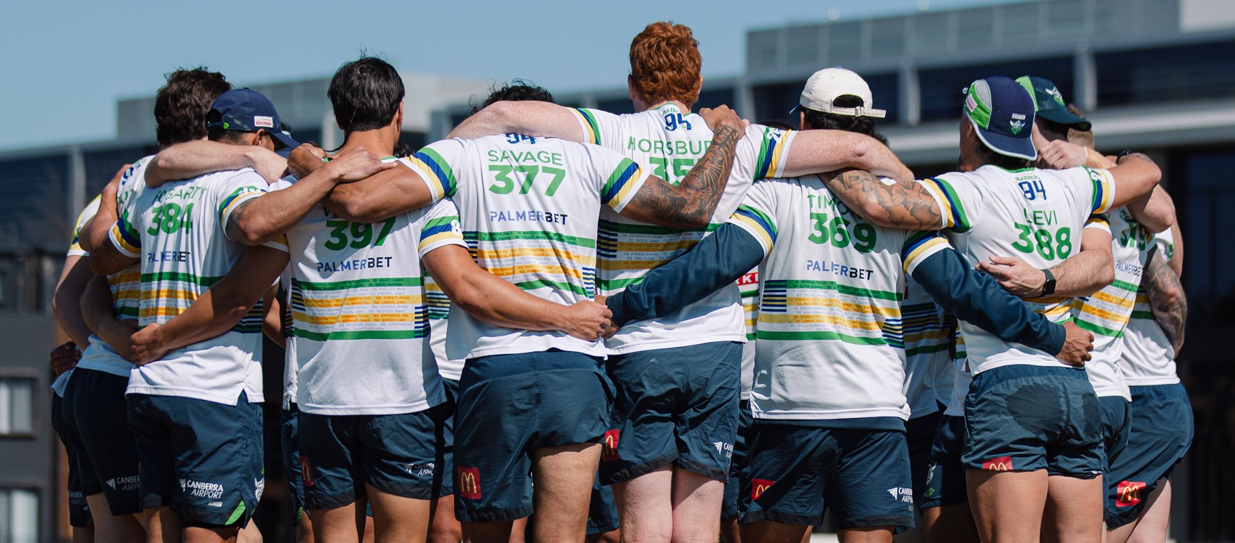 Captain's Run Gallery: Raiders v Dragons