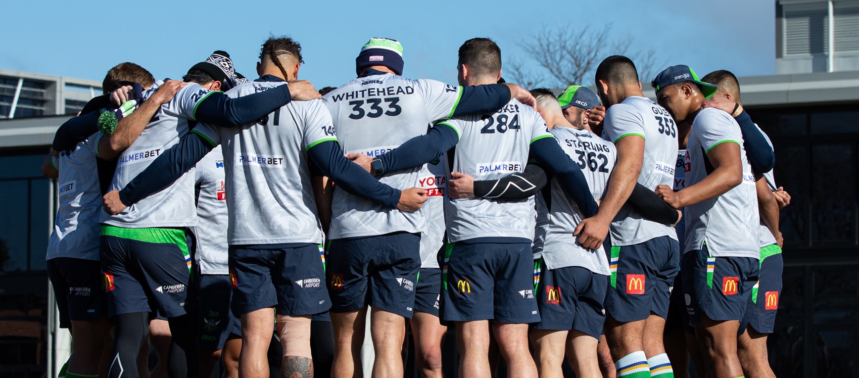 Captain's Run Gallery: Raiders v Dragons